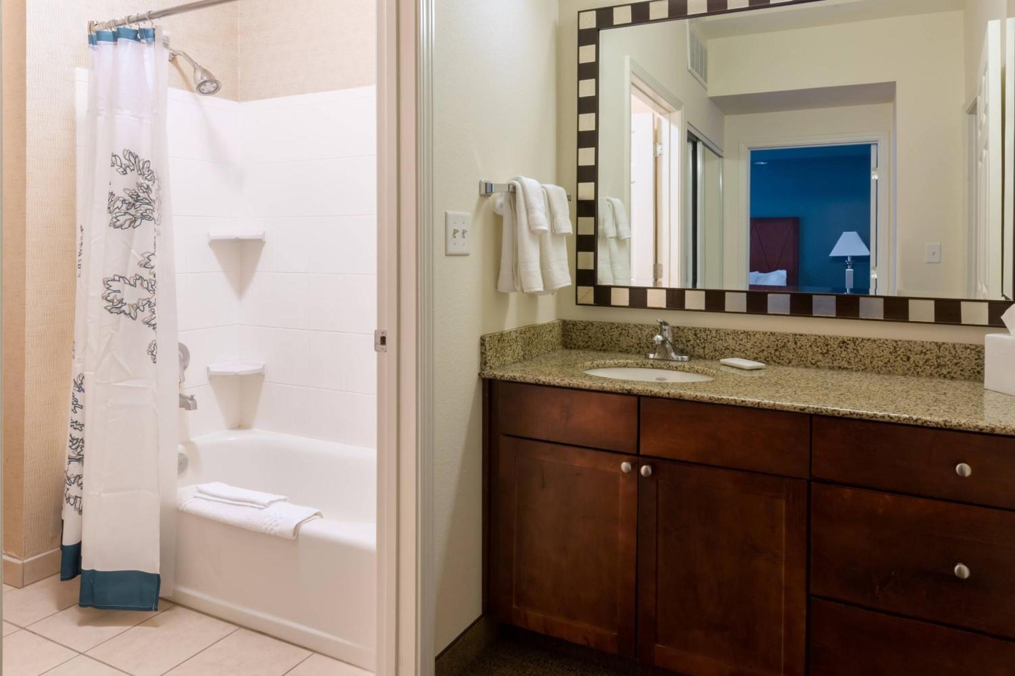 Residence Inn By Marriott Baton Rouge Near Lsu Bagian luar foto